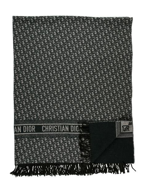 dior oblique throw blanket